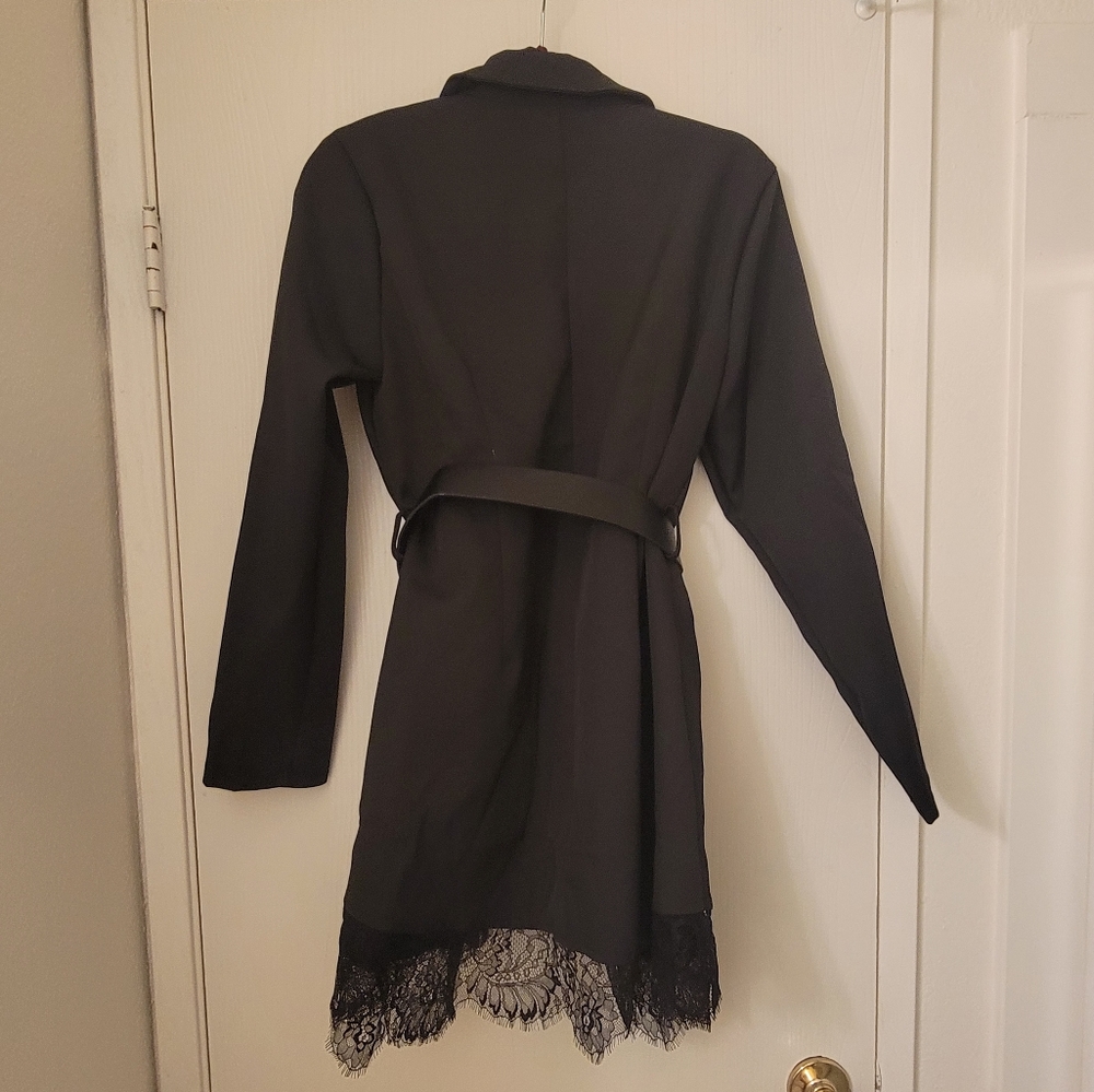 Cute black jacket - Picture 3 of 3